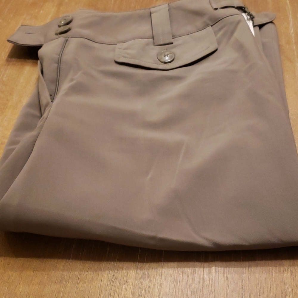 NWT LARRY LEVINE CITY SHORTS - Picture 9 of 9